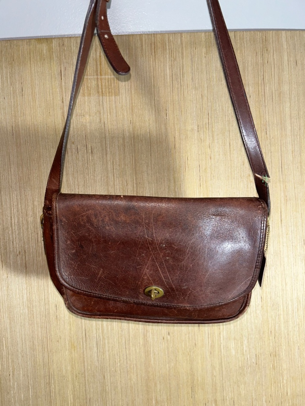 Vintage Coach Brown Distressed Leather Large Crossbody City Bag Purse